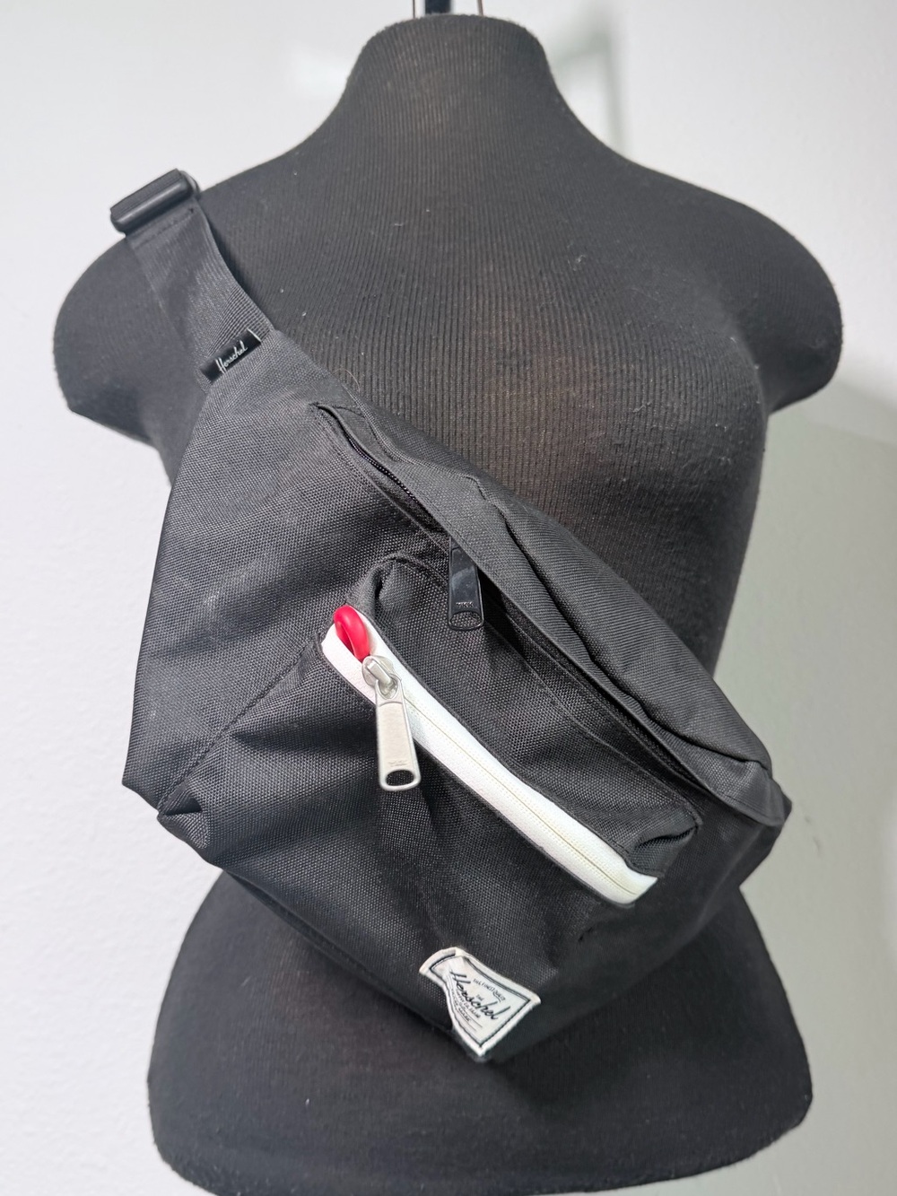 Herschel Black fanny pack Crossbody bag